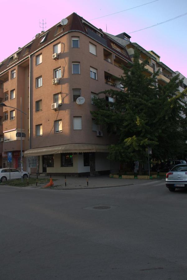 Novi Sad Apartman Tenigo Exteriér fotografie